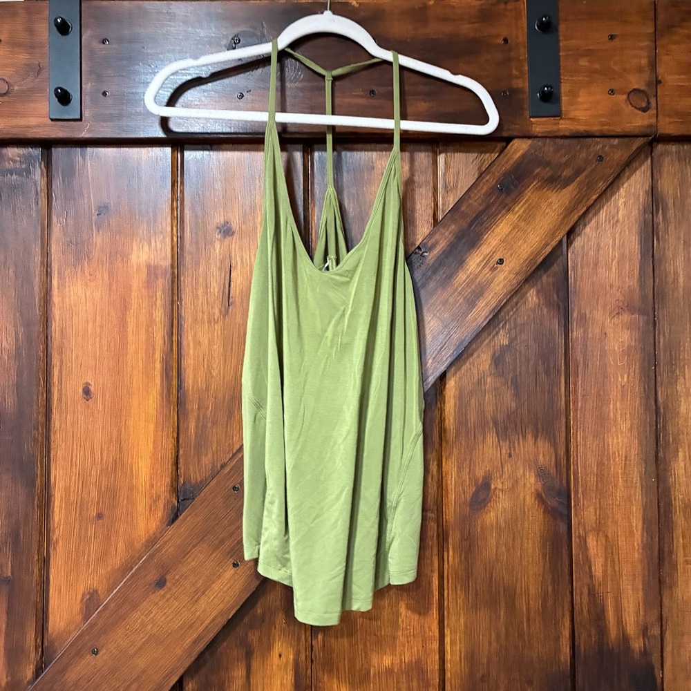 Lululemon green flowy tank top
